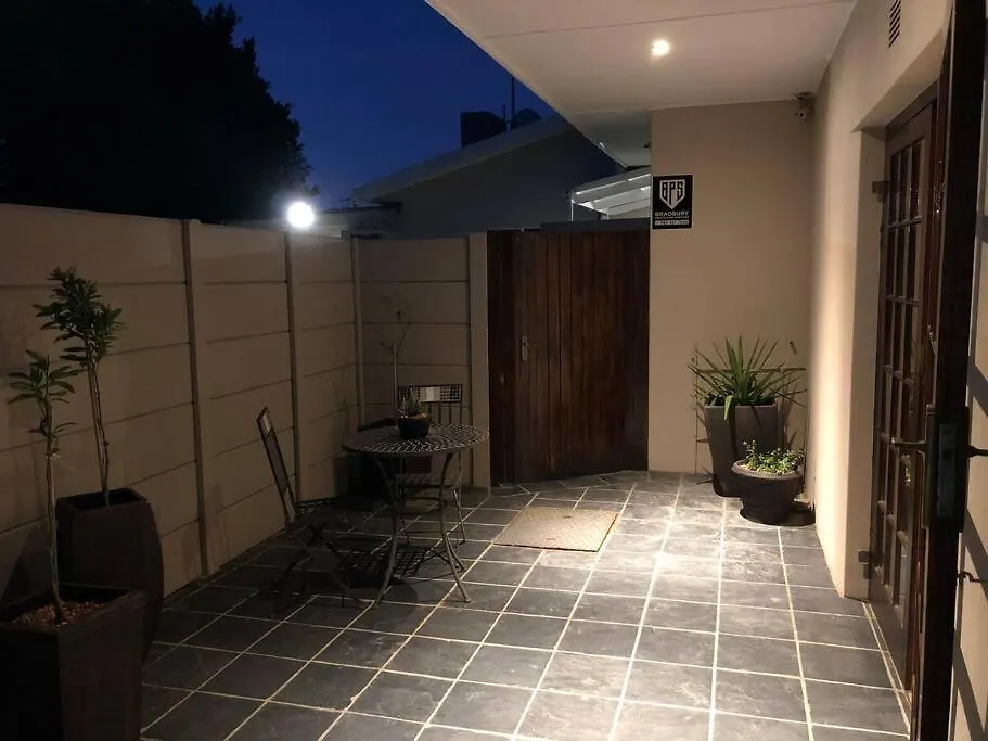 Apartment You'Re Beautiful Private Guest Suite Fernglen South Africa